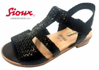 Cosinda Black
